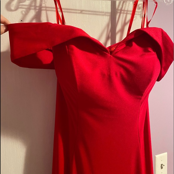 Prom dress - Picture 2 of 6